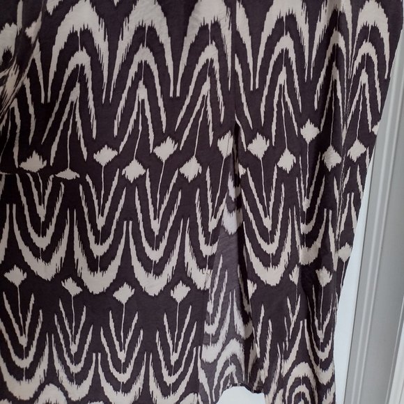 Puff sleeve smock midi dress with cut out side - Picture 5 of 7